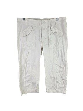 Womens Gap White Cargo Capri Pants 100% Cotton Button Pocket Details Size 10